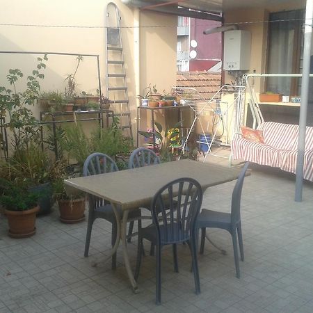 Maxim Mini Hotel Batumi Exterior photo